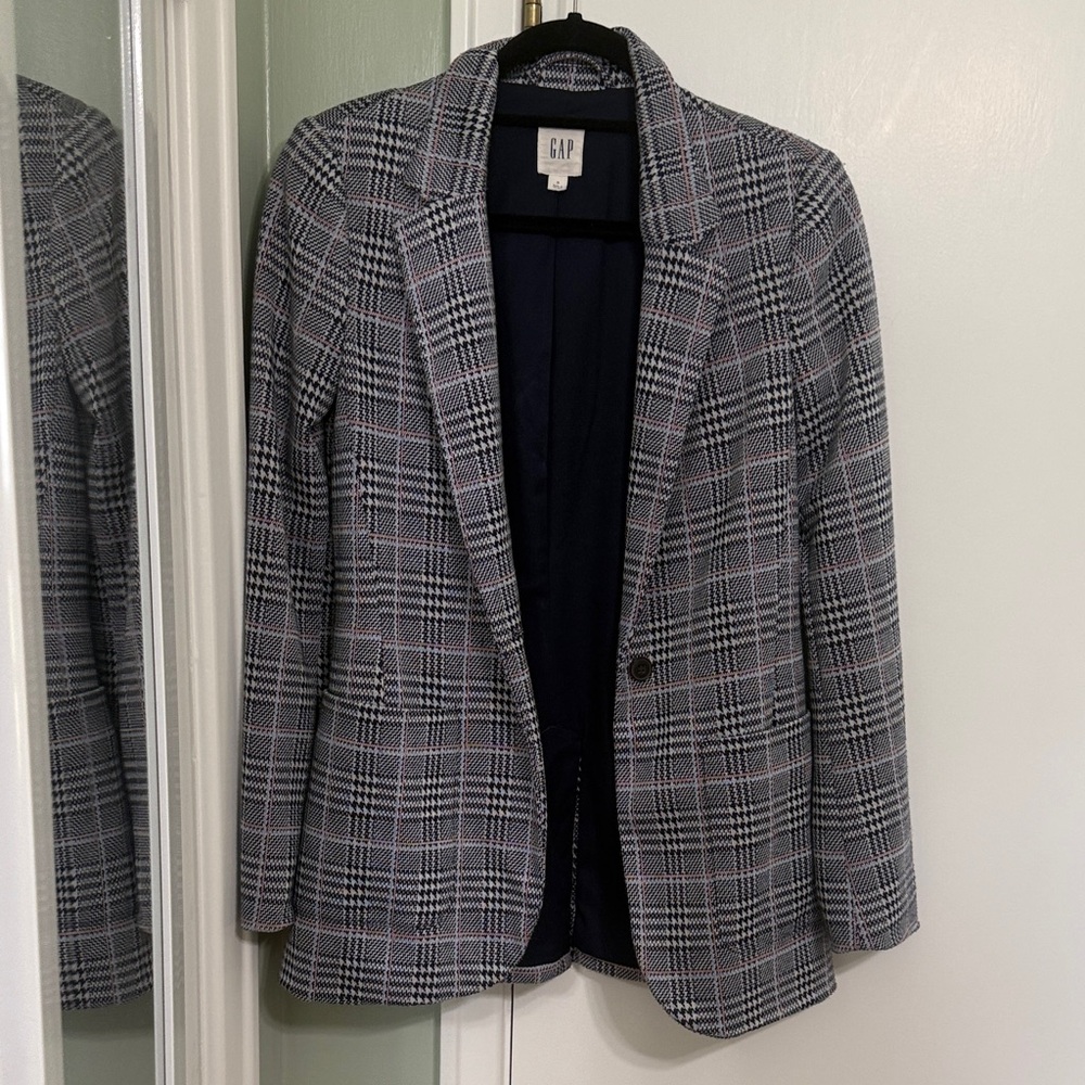 GAP Plaid Blazer in Gray and Navy with Subtle Pink Windowpane